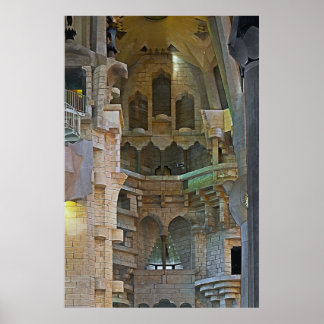 Affiche La lumière douce de l'intérieur de la Sagrada Fami