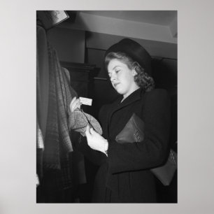 Affiche La mode des femmes, les années 1940