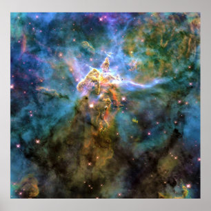 Affiche La montagne mystique de gaz se lèvent dans la Nebu