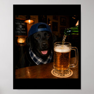 Affiche Labrador noir buvant de la bière Mème de chien drô