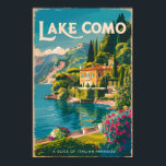 Affiche Lac de Côme - Art de Voyage peint Vintage<br><div class="desc">Le design d'art peint du lac de Côme. Le lac de Côme,  situé dans la région de Lombardie,  dans le nord de l'Italie,  est une station balnéaire haut de gamme connue pour ses paysages spectaculaires,  située au pied des Alpes.</div>