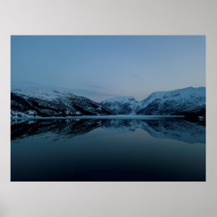 AFFICHE LAC ENTOURÉ DE MONTAGNES