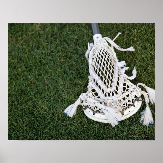 Affiche Lacrosse stick on grass (Devant)