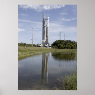 Affiche L'atlas V/Centaur arrive sur le compl de lancement