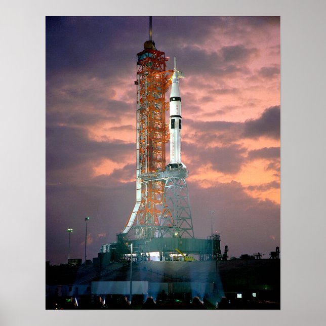 Affiche L'aube se brise derrière ASTP Saturn IB CDDT (Devant)