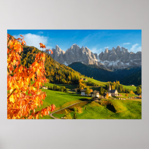 Affiche L'automne dans un paysage des Dolomites avec églis