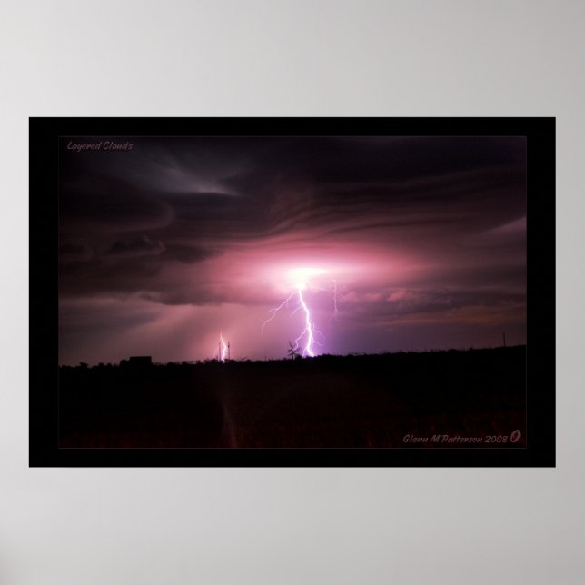 Affiche Layered Clouds (Devant)
