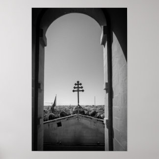 Affiche Le dôme de Mosta à travers l'arche