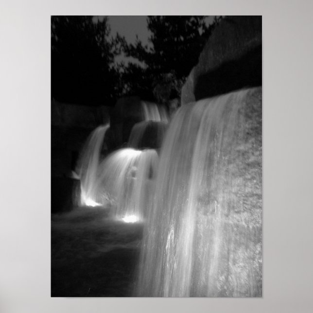 Affiche L'eau dans la nuit (Devant)