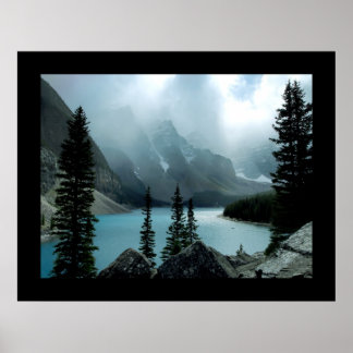 Affiche Les nuages éclatent (frontière)