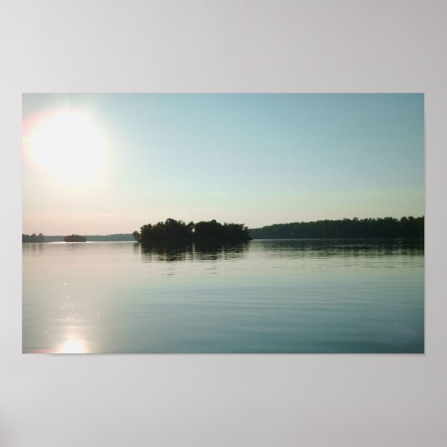 Affiche Lever de soleil sur un lac calme (Devant)