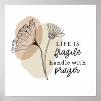 Life est la main fragile de Prayer Flowers