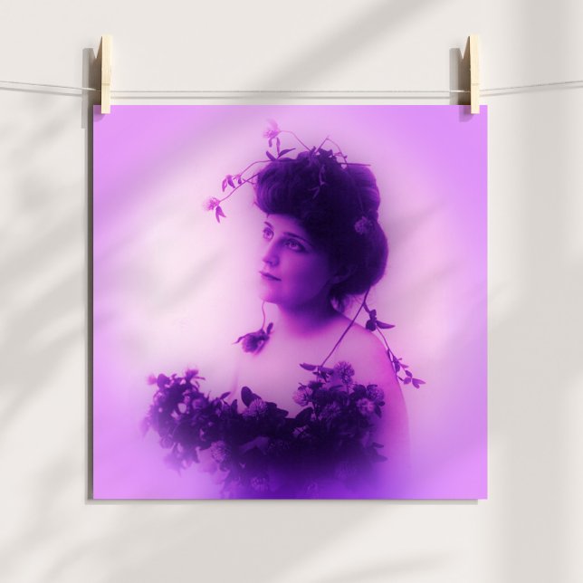 Affiche Lilas Miss Whitlock (Miss Whitlock Lilac Tinted Vintage Photo Poster)