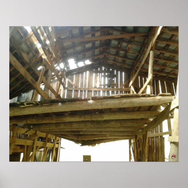 Affiche L'intérieur de la vieille grange devant (Devant)