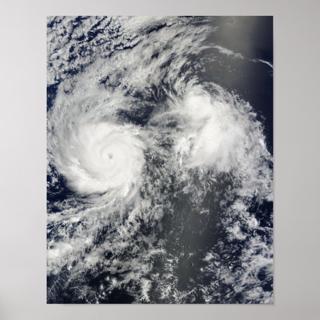 Affiche L'ouragan Felicia et le cyclone Enrique à l'est de (Devant)