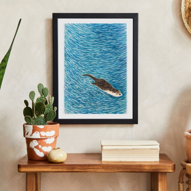 Affiche Loutre de rivière joueuse nageant dans l'eau bleue (Créateur téléchargé)