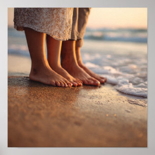 Affiche Love & Earth : Interracial Couple's Beach Ground