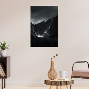Affiche Lumière du soleil à travers des nuages sombres