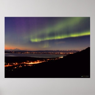 Affiche Lumières du nord dansant devant Denali