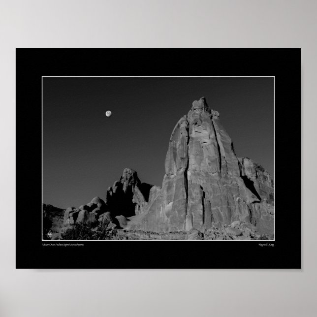 Affiche Lune sur arches Spire Monochrome (Devant)