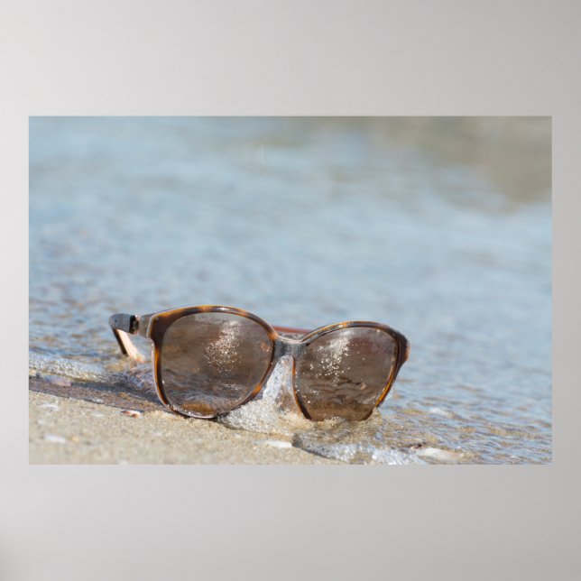 Affiche Lunettes de soleil sur la plage (Devant)