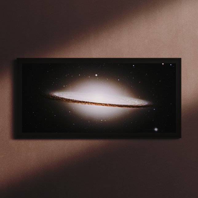 Affiche Majestic Sombrero Galaxy Hubble Telescope 2004 (Créateur téléchargé)