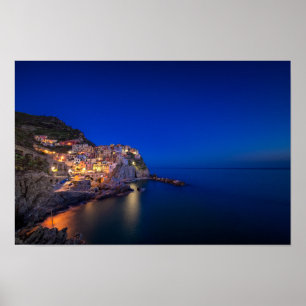 Affiche Manarola town in the Cinque Terre in the evening