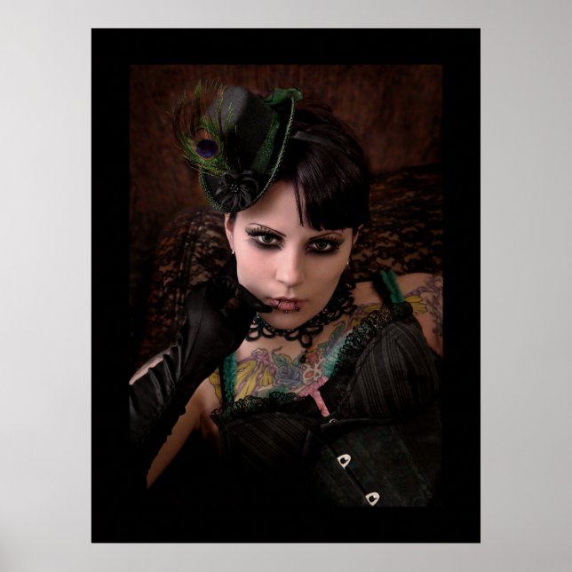 Affiche Miss Peacock - Imprimer (Bordure ordinaire) (Devant)