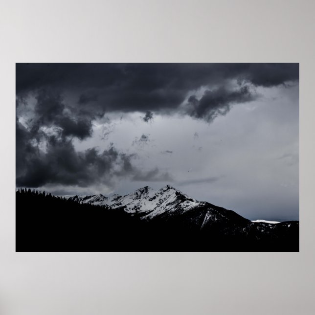 AFFICHE MONTAGNE DE NEIGE SOUS DES NUAGES DRAMATIQUES (Devant)
