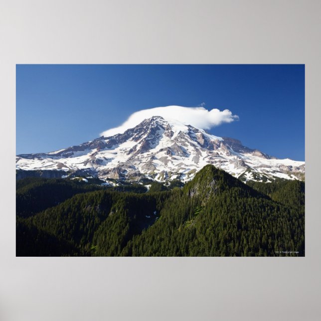 Affiche Montagne enneigée avec ciel bleu et forêt (Devant)