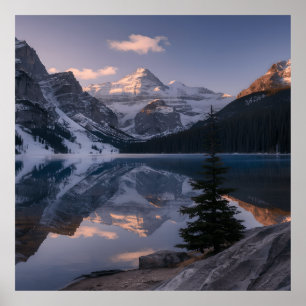 Affiche Montagnes enneigées au lever du soleil