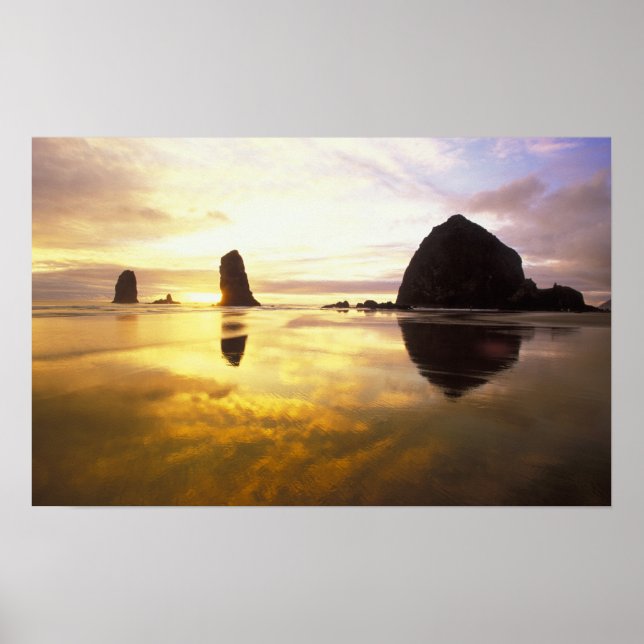 Affiche N.A., USA, Oregon, Cannon Beach Sunset avec (Devant)