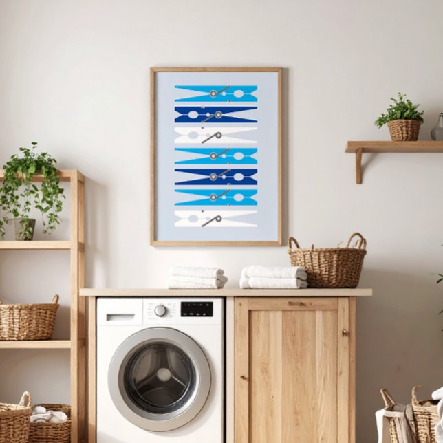 Affiche Nautique Bleu Vêtements Pins Salle de blanchisseri (nautical blues and white modern graphic clothes pins art for a fun laundry room)