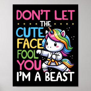 Affiche Ne laissez pas le mignon visage vous tromper Unico
