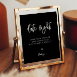 Affiche Noir contemporain Date nuit idées signe<br><div class="desc">Rendez-vous des idées de nuit pour le signe des jeunes mariés. Une typographie audacieuse et tendance pour vos fournitures et papeterie de fête,  simple mais élégante avec un thème noir et blanc. Entièrement personnalisable : vous pouvez modifier les couleurs de la police et de l'arrière - plan si nécessaire.</div>
