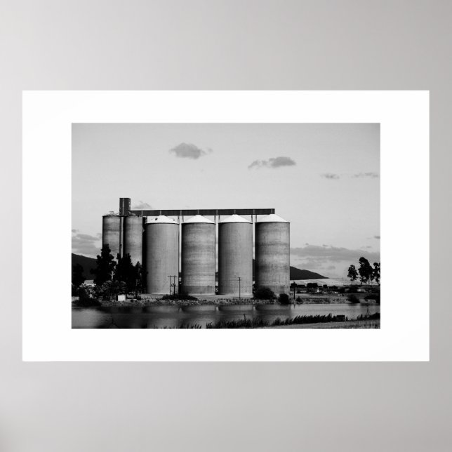 Affiche Noir Et Blanc Monochrome Grain Rural Silos (Devant)