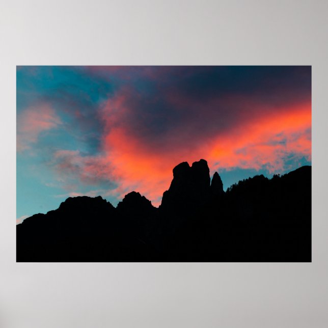 Affiche Nuages brûlants au-dessus des montagnes (Devant)