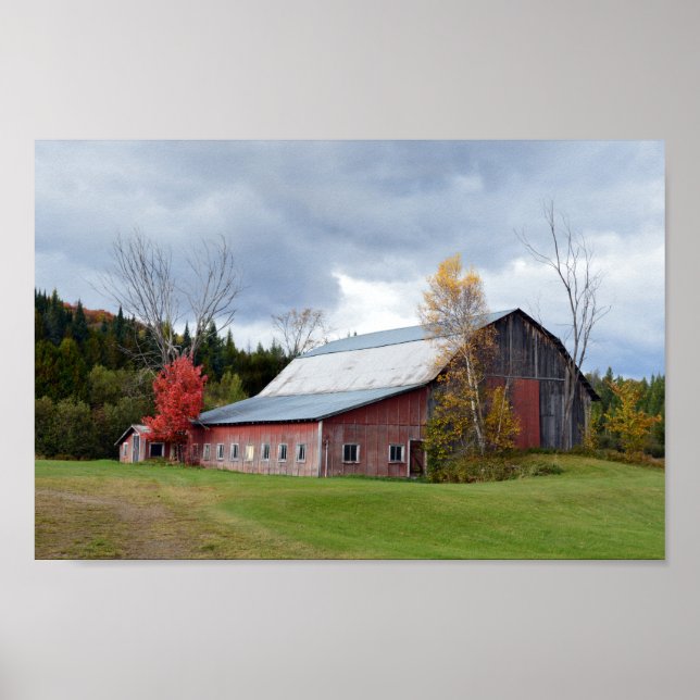 Affiche Nuages de tempête sur la grange du Vermont (Devant)