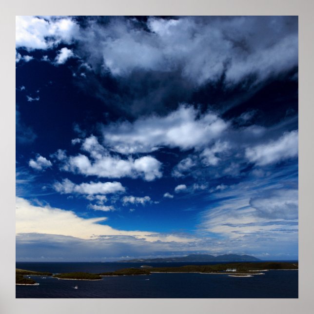 Affiche Nuages sur la mer Méditerranée (Devant)