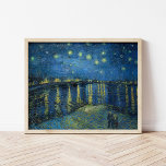 Affiche Nuit étoilée sur le Rhône | Vincent van Gogh<br><div class="desc">Starry Night Over the Rhône (1888) de Vincent van Gogh est un tableau post-impressionniste fascinant qui saisit une vue sereine de la nuit sur le Rhône à Arles, en France. L'oeuvre présente un ciel bleu profond orné d'étoiles dorées chatoyantes et de leurs réflexions sur l'eau. Au premier plan, deux figures...</div>