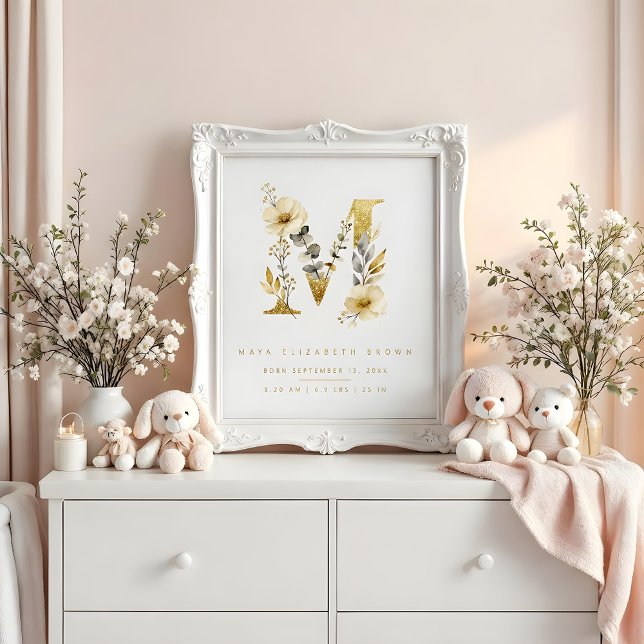 Affiche Nursery Cute Romantic Floral M Letter Gold Effect (Delicate Romantic Floral M Letter in Gold Glitter Effect Posters for Nursery Decor.)