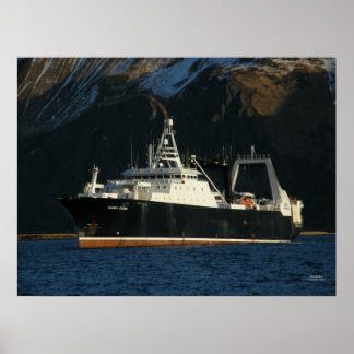 Affiche Océan de l'Alaska, chalutier d'usine dans havre né