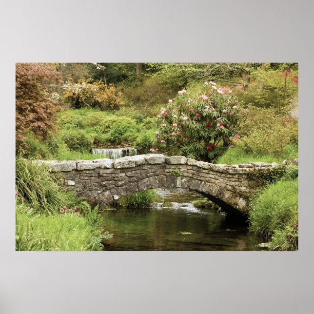 Affiche Old Stone Bridge En Face D'Un Ruisseau Dans Le Par (Devant)