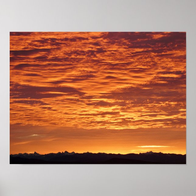 Affiche Orange Sky over Mountain Range (Devant)