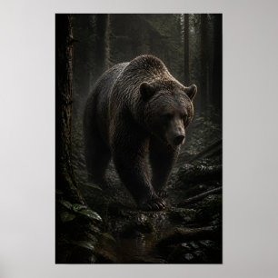 Affiche Ours Brun Marchant à Travers la Forêt Sombre Faune