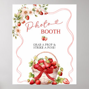 Affiche Panneau de fête Coquette Berry In Love Photobooth