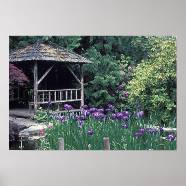 Affiche Pavillon en bois dans le Jardin Sunken dans (Devant)