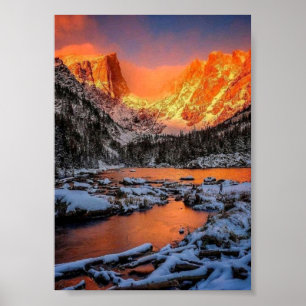 Affiche Paysage de montagne majestueux au coucher du solei