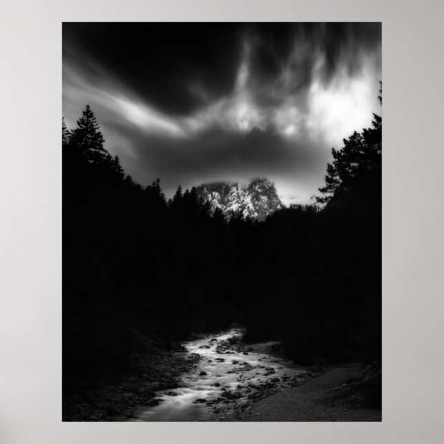 Affiche Paysage dramatique de montagnes et de rivière (Devant)