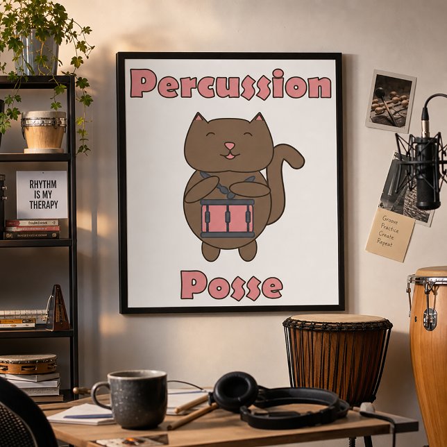 Affiche Percussion Posse - Chat batteur mignon (A poster featuring a brown kawaii cat playing the snare drum and the text percussion posse.)